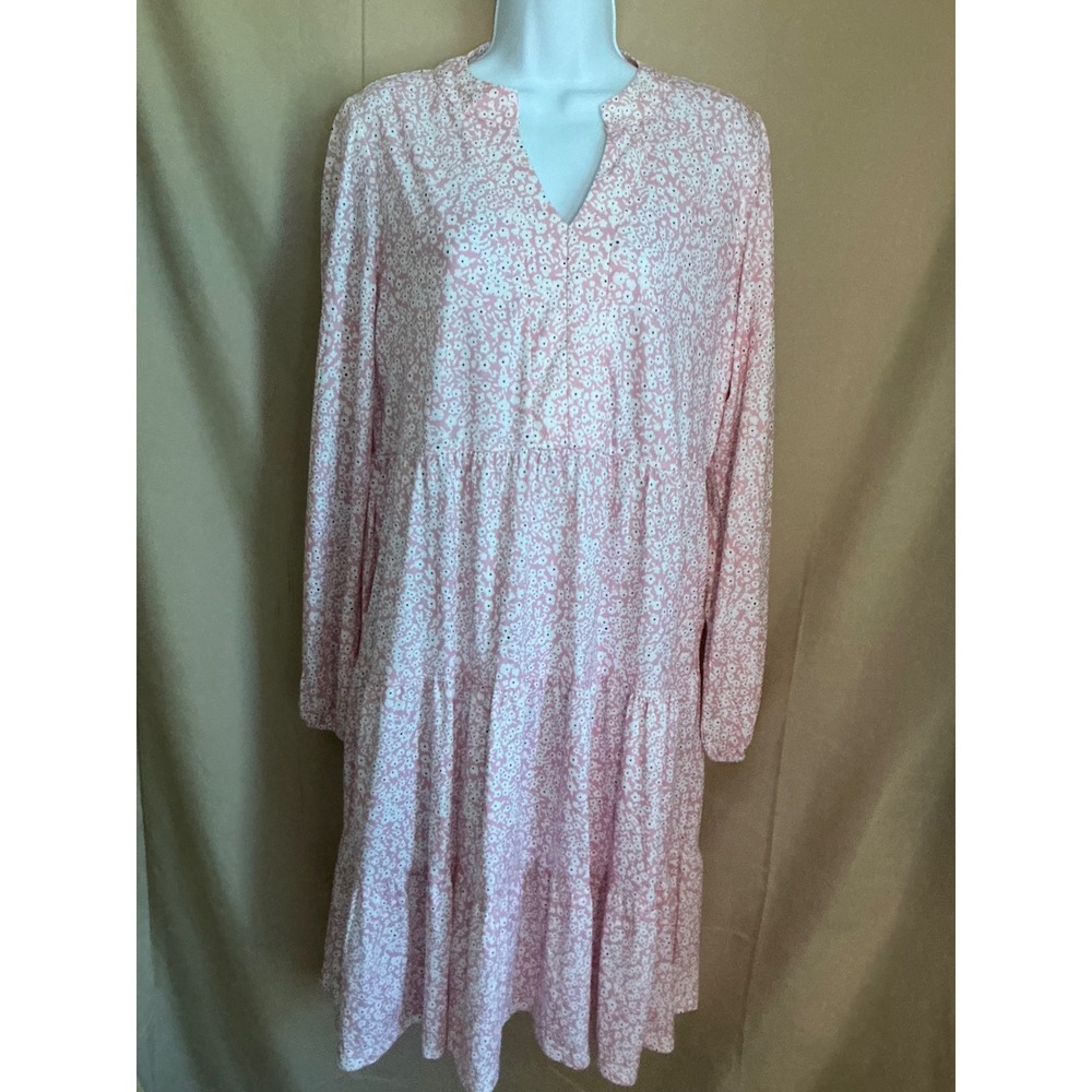 UVN Tiered Floral Dress Womens Medium Pink Excellent Long Sleeve Split V-Neck